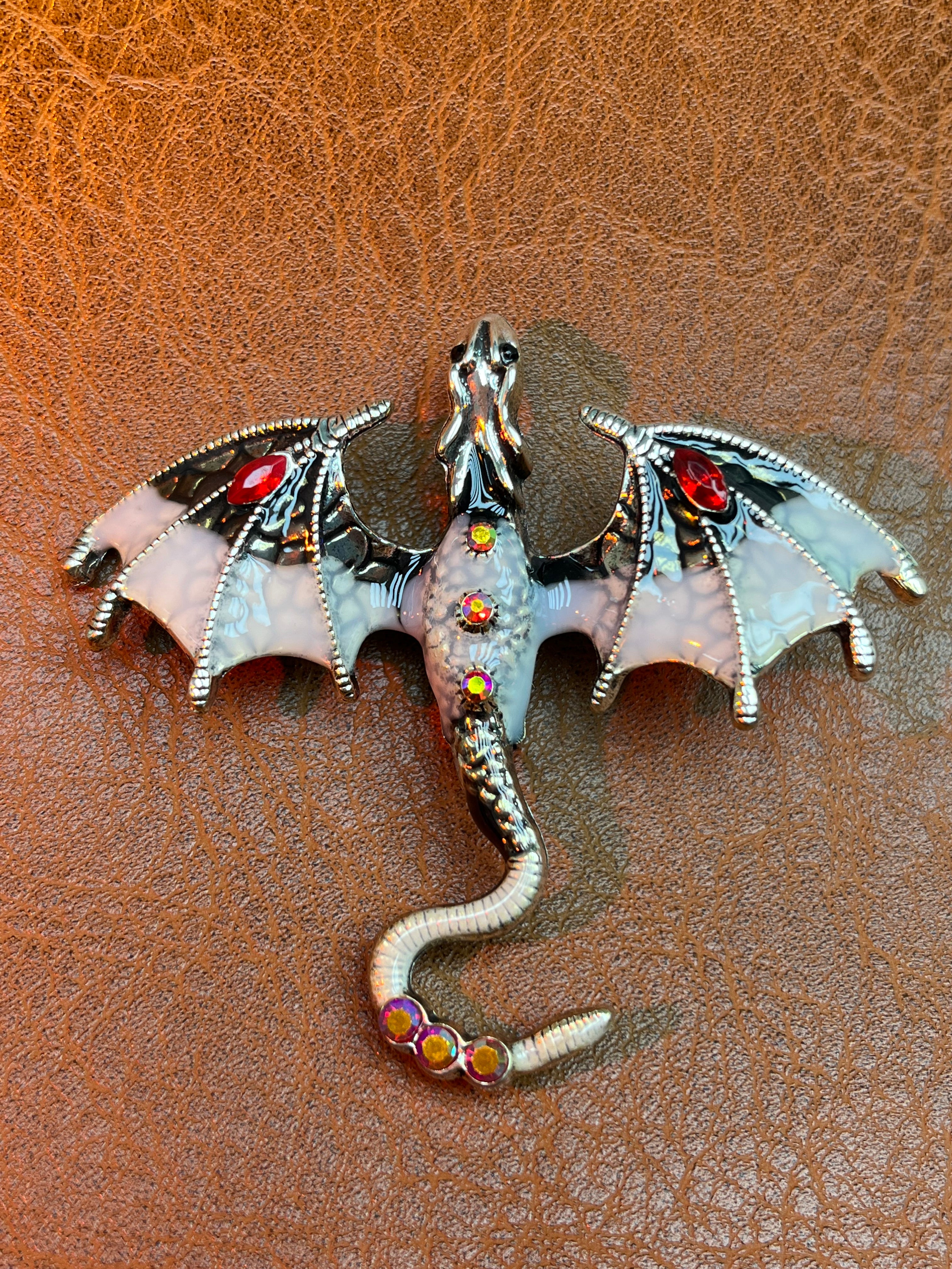 Brooch dragon