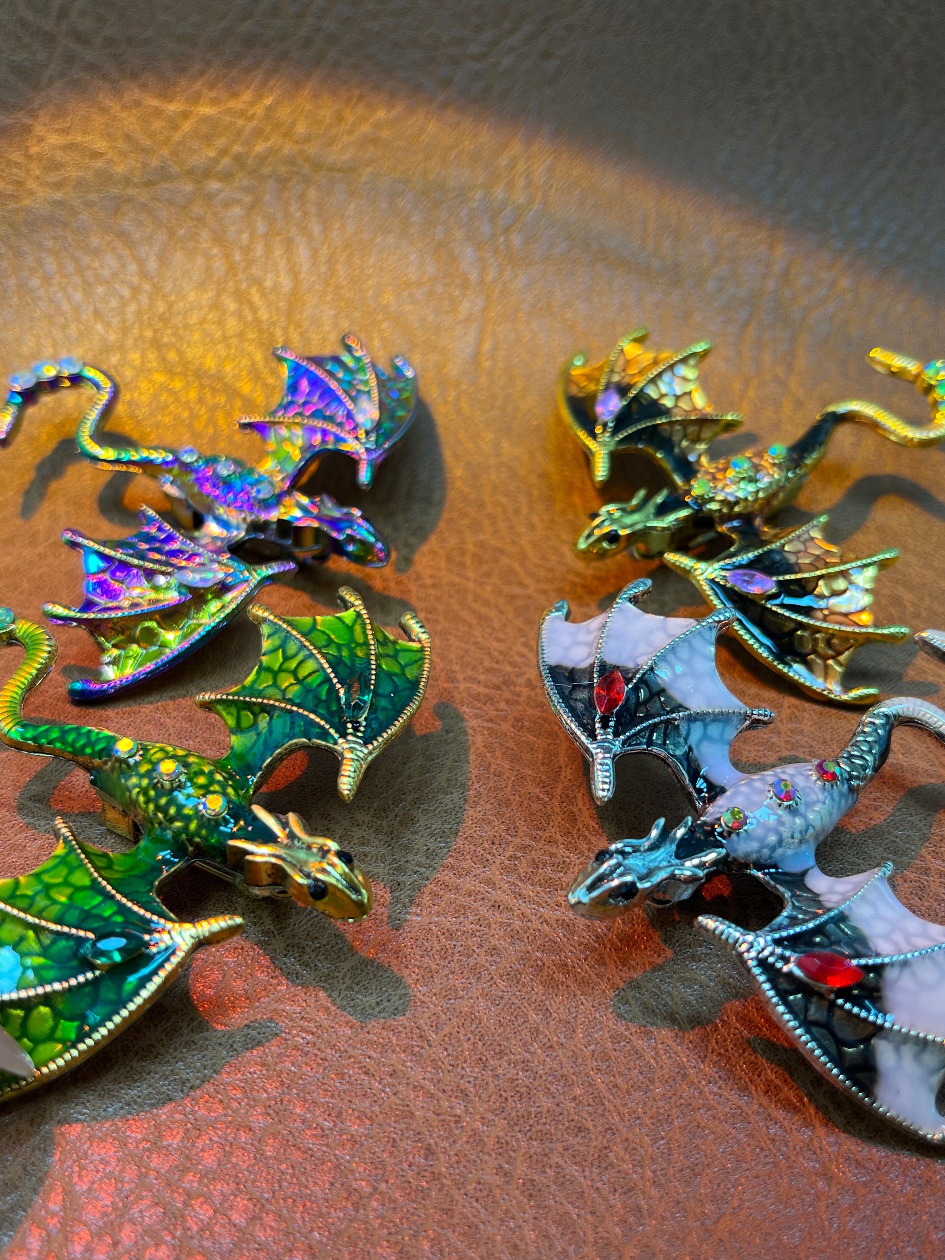 Brooch dragon